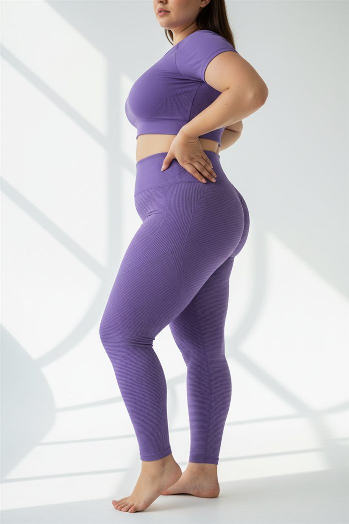likemyself Leggings in Violett